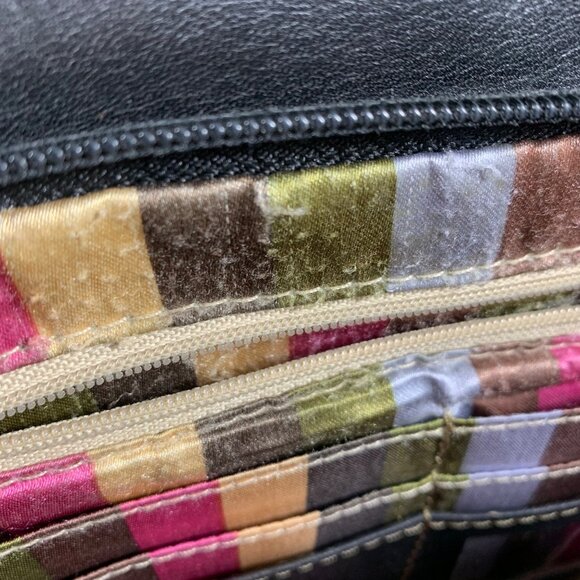 TIGNANELLO Vintage Black Leather Buckle Front Crossbody Travel Everyday Bag - Picture 9 of 9